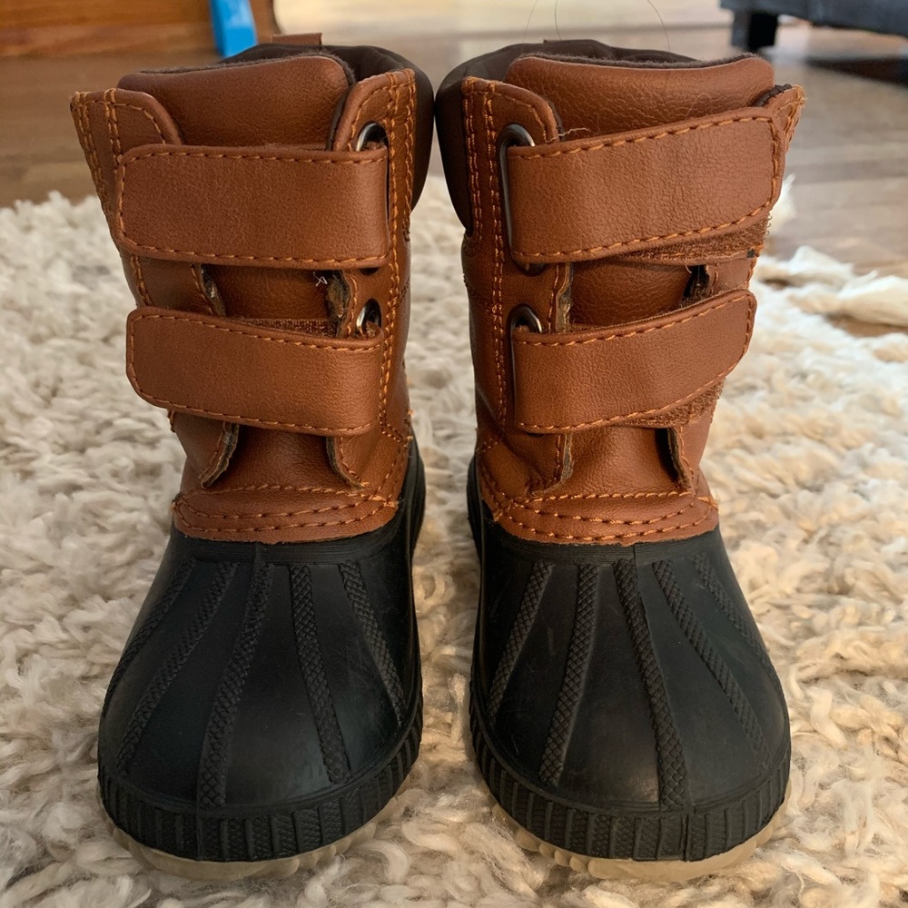 Gap Kids Cognac Duck Boots - Size 5T/6T